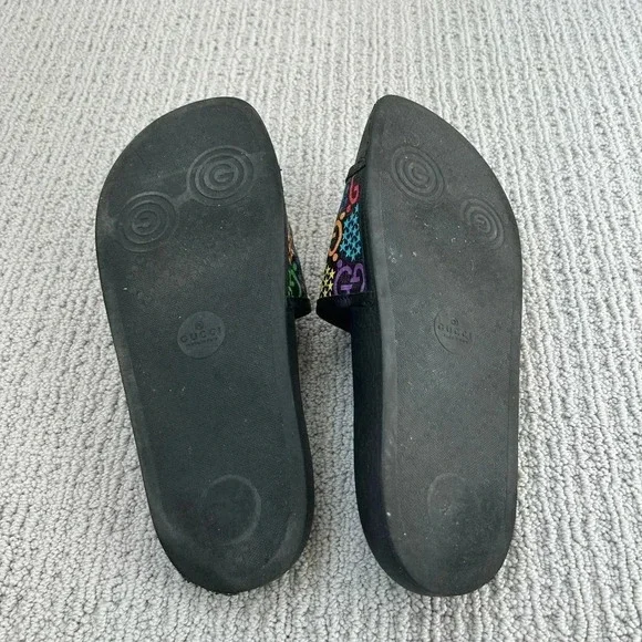 Gucci - GG Supreme Psychedelic Monogram Slide in Black - Picture 6 of 6